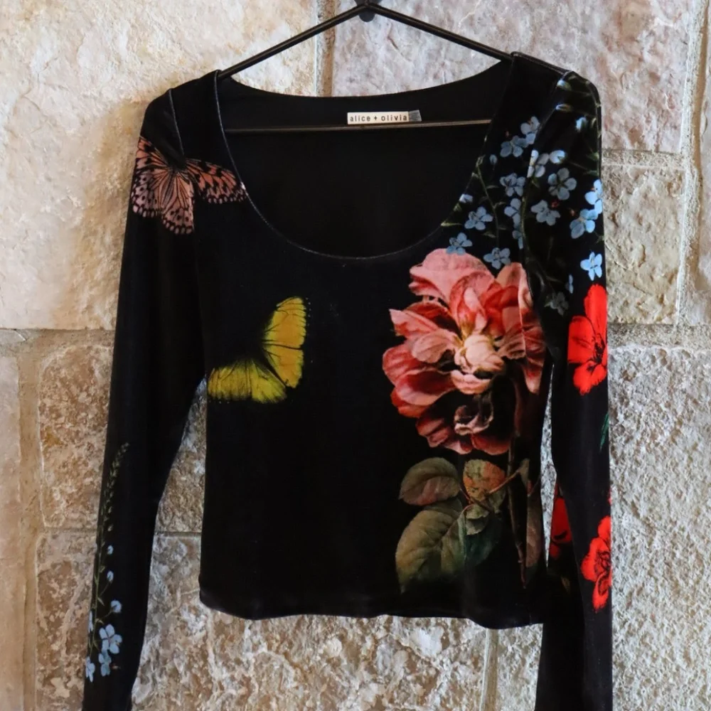 Alice and Olivia, Size Small, Black velvet with Flowers - Picture 2 of 3
